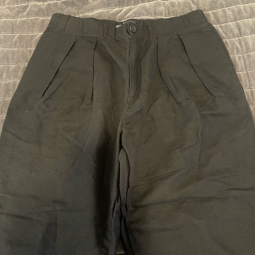 Zara Black Ankle Cropped Pants Stylish and Versatile - Picture 2 of 3